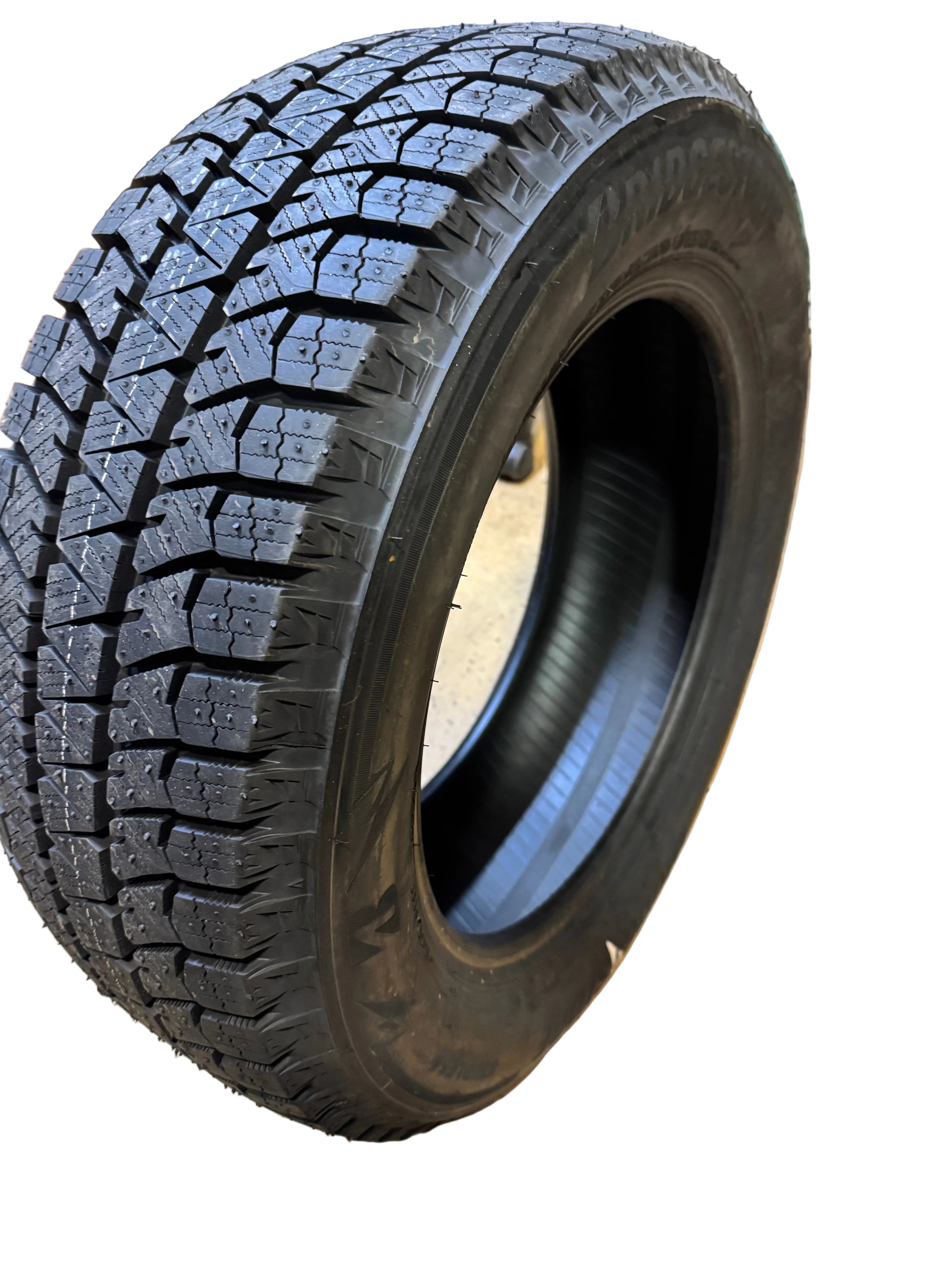 4 BRIDGESTONE BLIZZAK WS90 BSW STUDLESS P 205 60 16 92H WINTER TIRE 001138