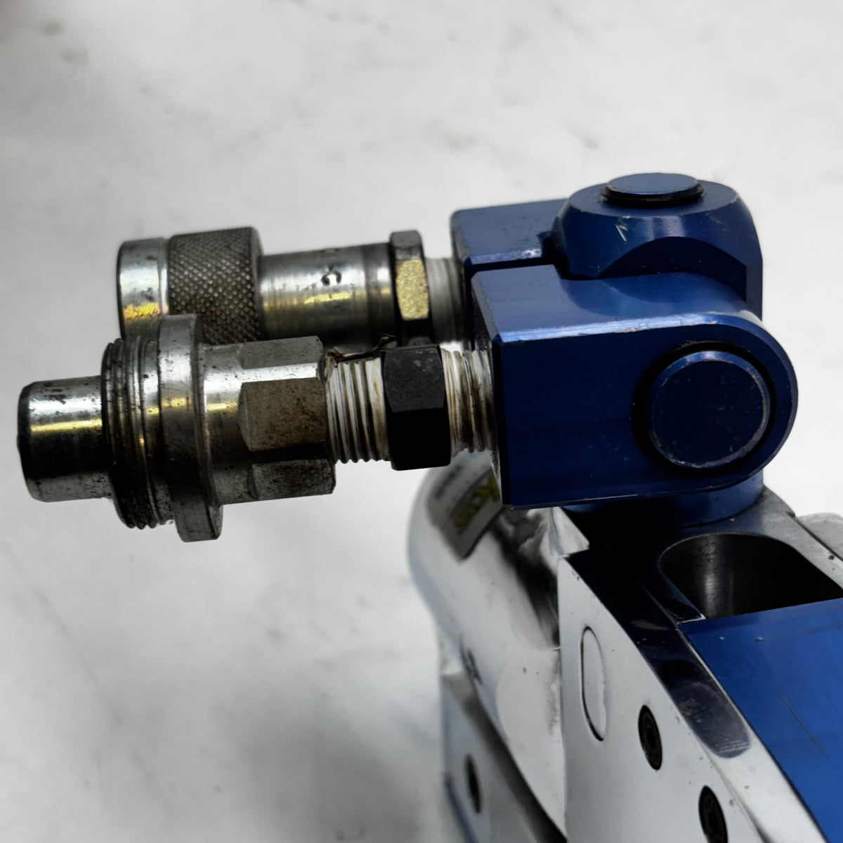 BOLTTECH TORQUE WRENCH TL4 WITH A 2 3/4" SOCKET