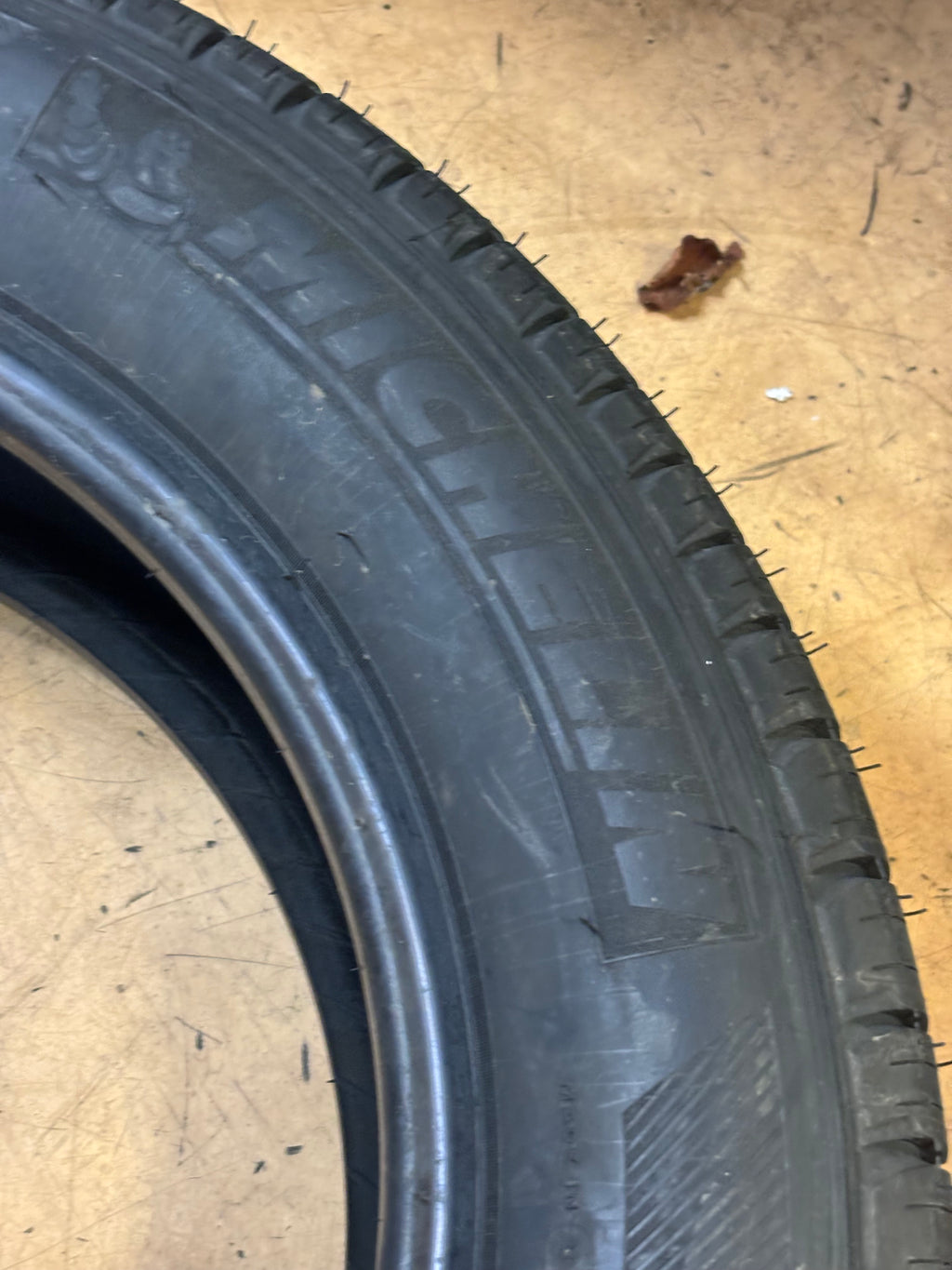 MICHELIN LATITUDE TOUR HP P 235 60 18 102V SL ALL SEASON TIRE 20377