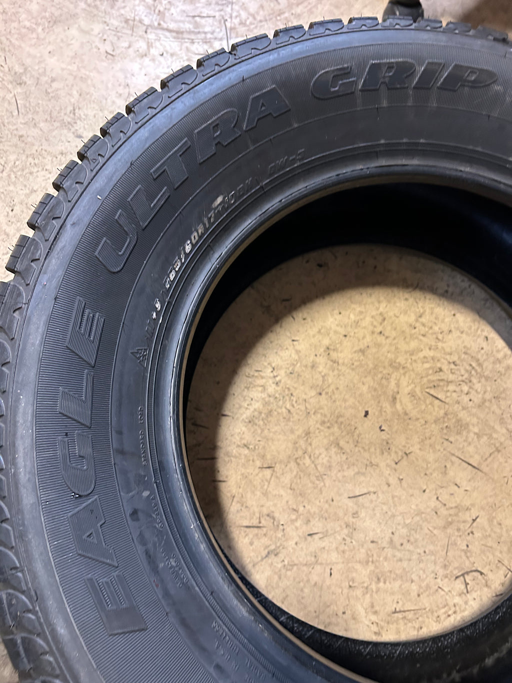NOS GOODYEAR EAGLE ULTRA GRIP BSW P 265 60 17 108H WINTER TIRE 166043528