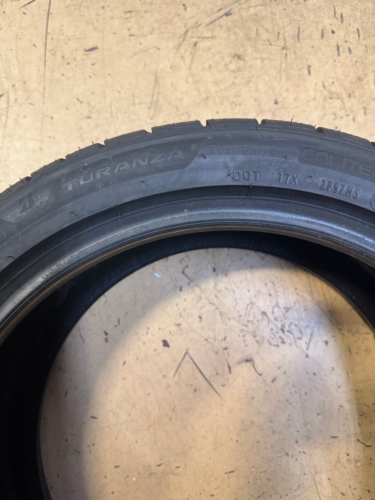 BRIDGESTONE TURANZA EVERDRIVE BSW P 245 40 18 97V XL ALL SEASON TIRE 019404