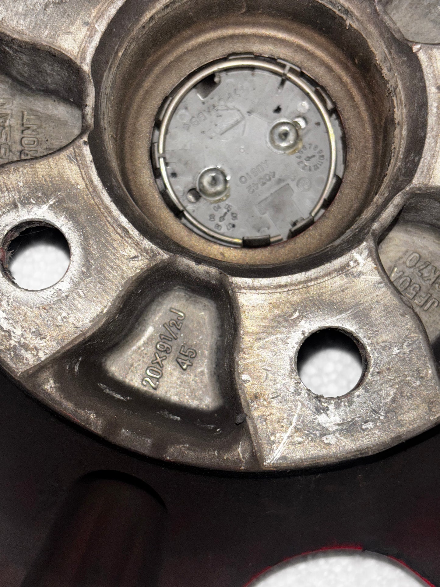 2 USED FRONT REPAINTED NISSAN GTR GT-R R35 20X9.5 ET45 5X4.5
