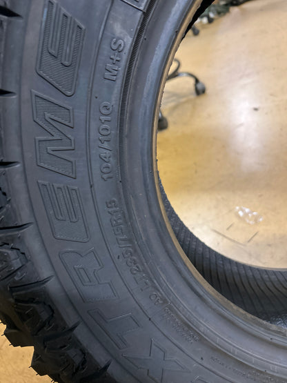 NOS 2 MUD CLAW EXTREME M/T BSW LT 235 75 15 104/101Q 6PLY MUD TIRE MCX12