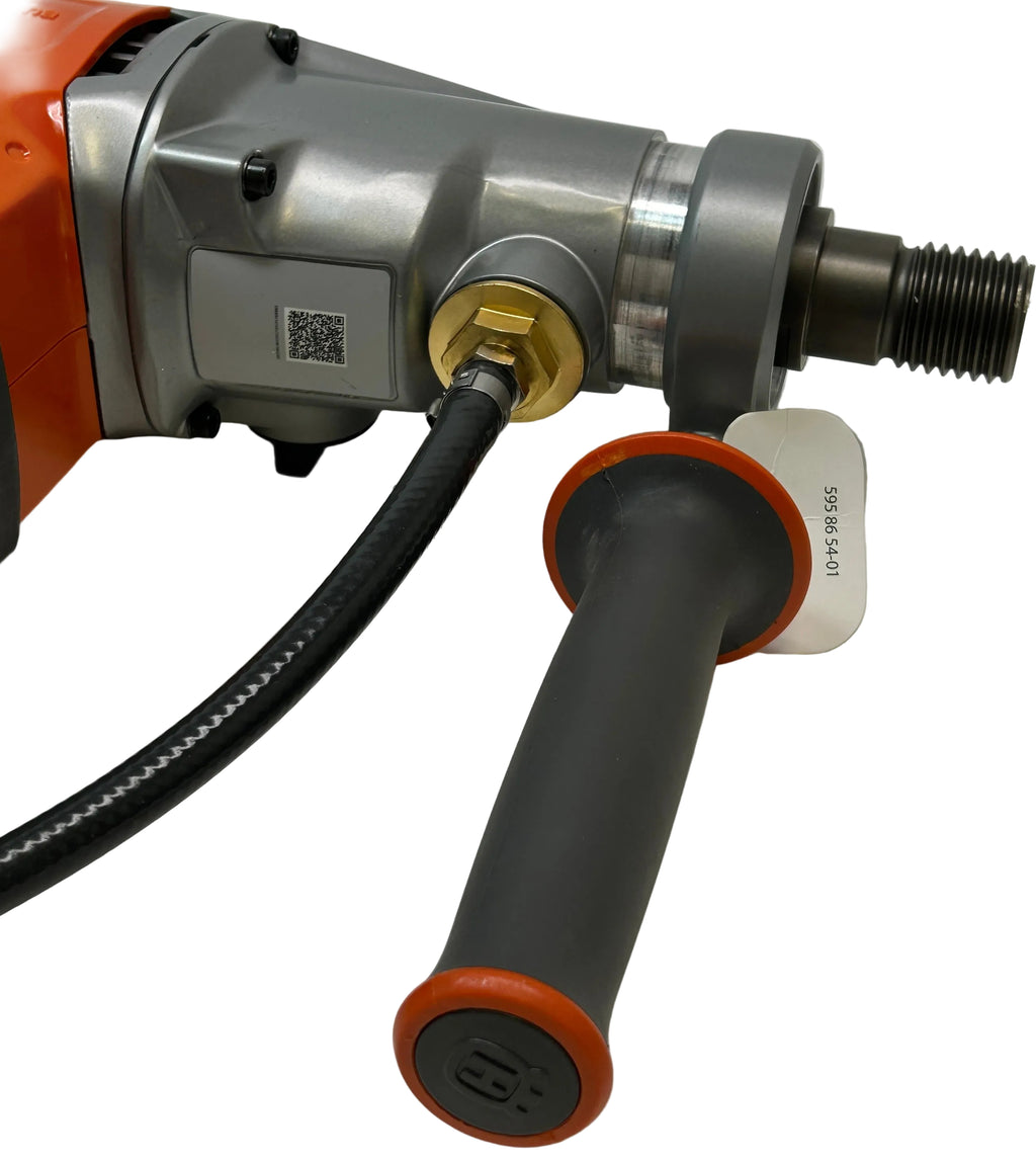 HUSQVARNA CORDLESS CORE DRILL W/ 2 BATTERIES & CHARGER DM 540I