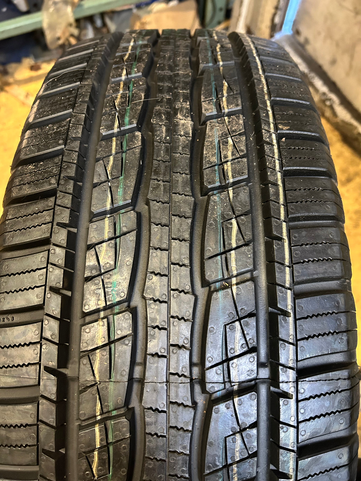 2 NOS GENERAL GRABBER HTS60 BSW P 255 60 19 109H HIGHWAY TIRE 04493790000