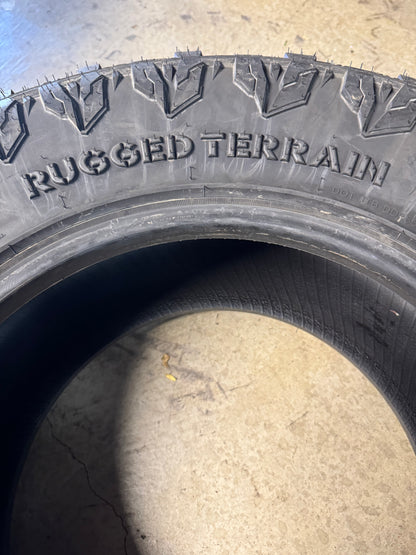 NOS PATRIOT RUGGED TERRAIN BSW LT 33 12.5 18 122Q 12PLY TIRE PASYTH0080