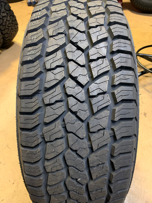 2 SUMMIT TRAIL CLIMBER AT02 BSW P 265 70 16 112T ALL SEASON TIRE 20901