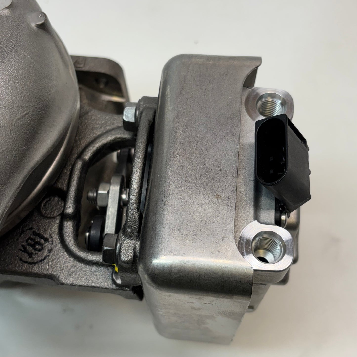 AGCO POWER TURBOCHARGER 837084197A 0020-090-0049