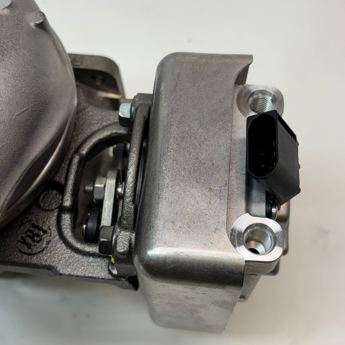 AGCO POWER TURBOCHARGER 837084197A 0020-090-0049