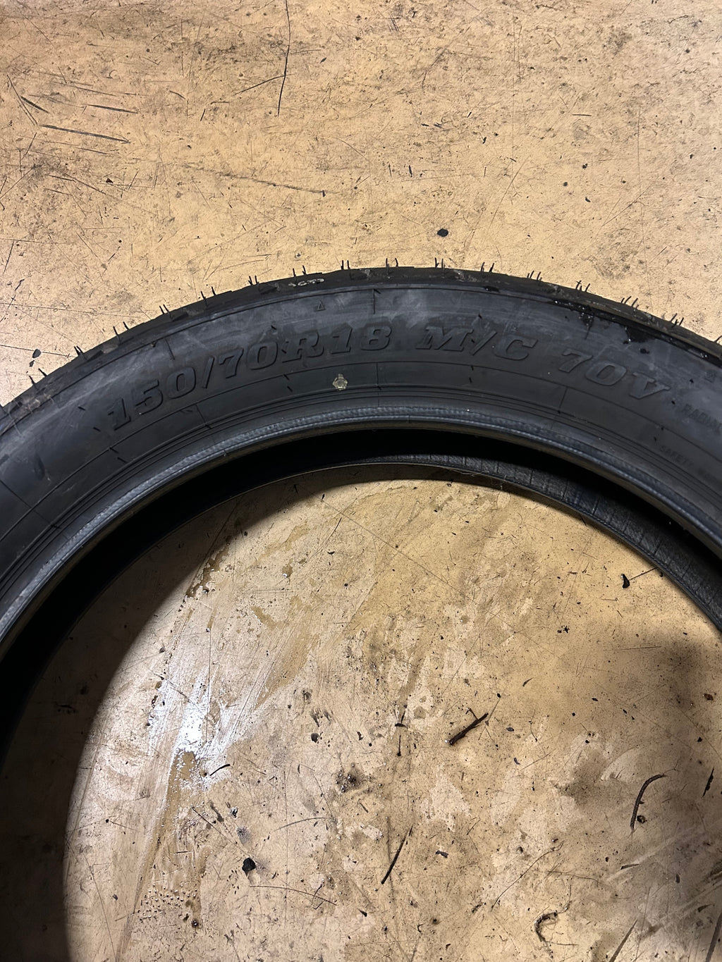 NOS DUNLOP DT3-R BSW  150 70 18 70V REAR MOTORCYCLE TIRE 45041058