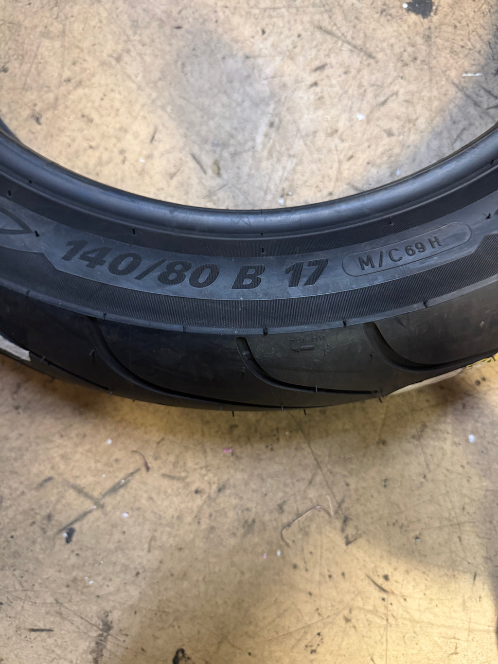 MICHELIN COMMANDER II BSW 140 80 17 69H FRONT MOTORCYCLE TIRE 12651