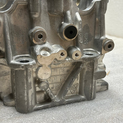 PORSCHE 911 11-16 CARRERA S 4S GTS RIGHT CYLINDER HEAD 9A1 104 112 8R