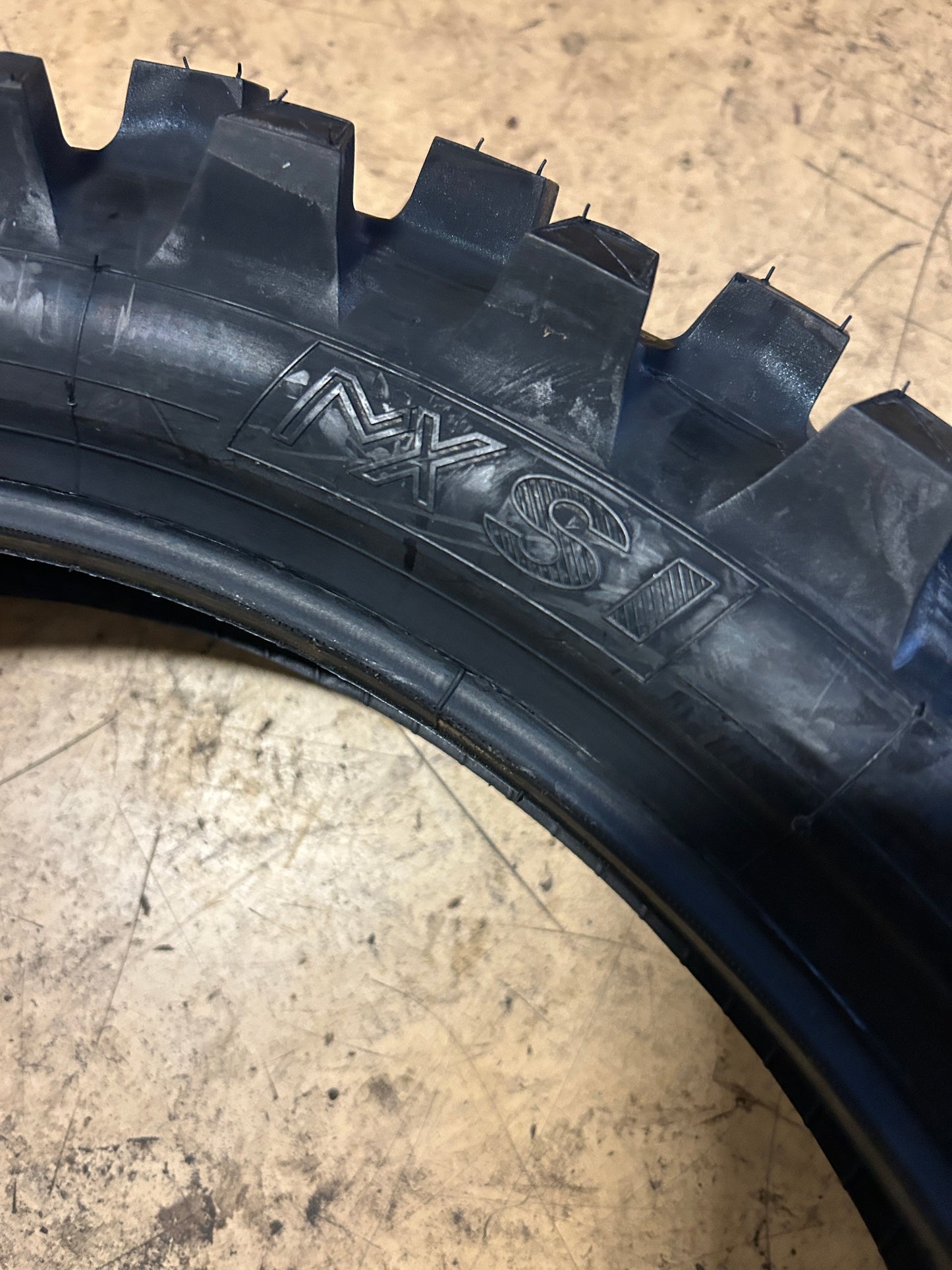 MAXXIS MAXXCROSS MX-SI BSW 110 90 19 62M FRONT DIRT BIKE TIRE TM00100300