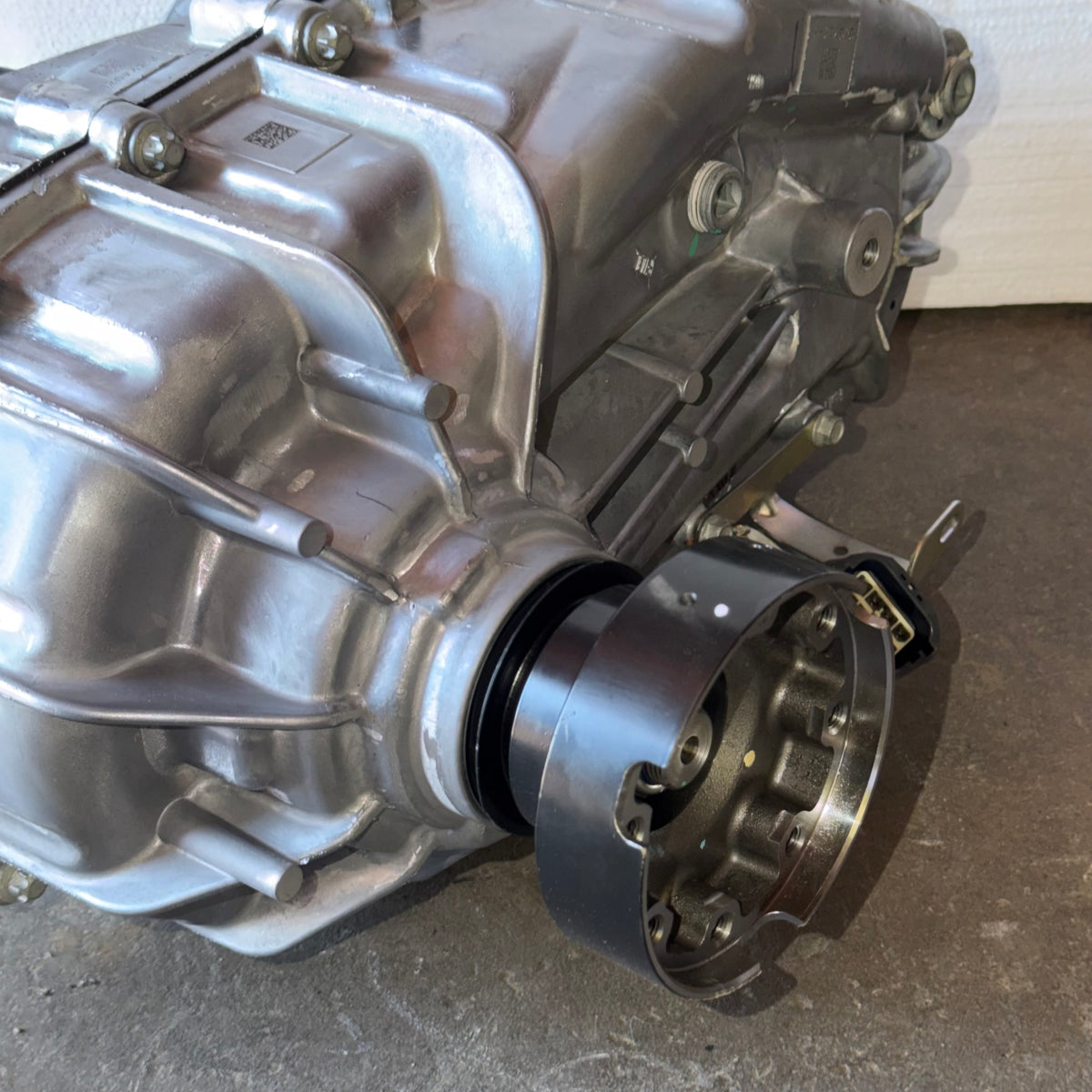 GENINE FORD BRONCO 21-23 2.3L 4X4 AUTOMATIC TRANSFER CASE MB3P-7A195-BF (1a)