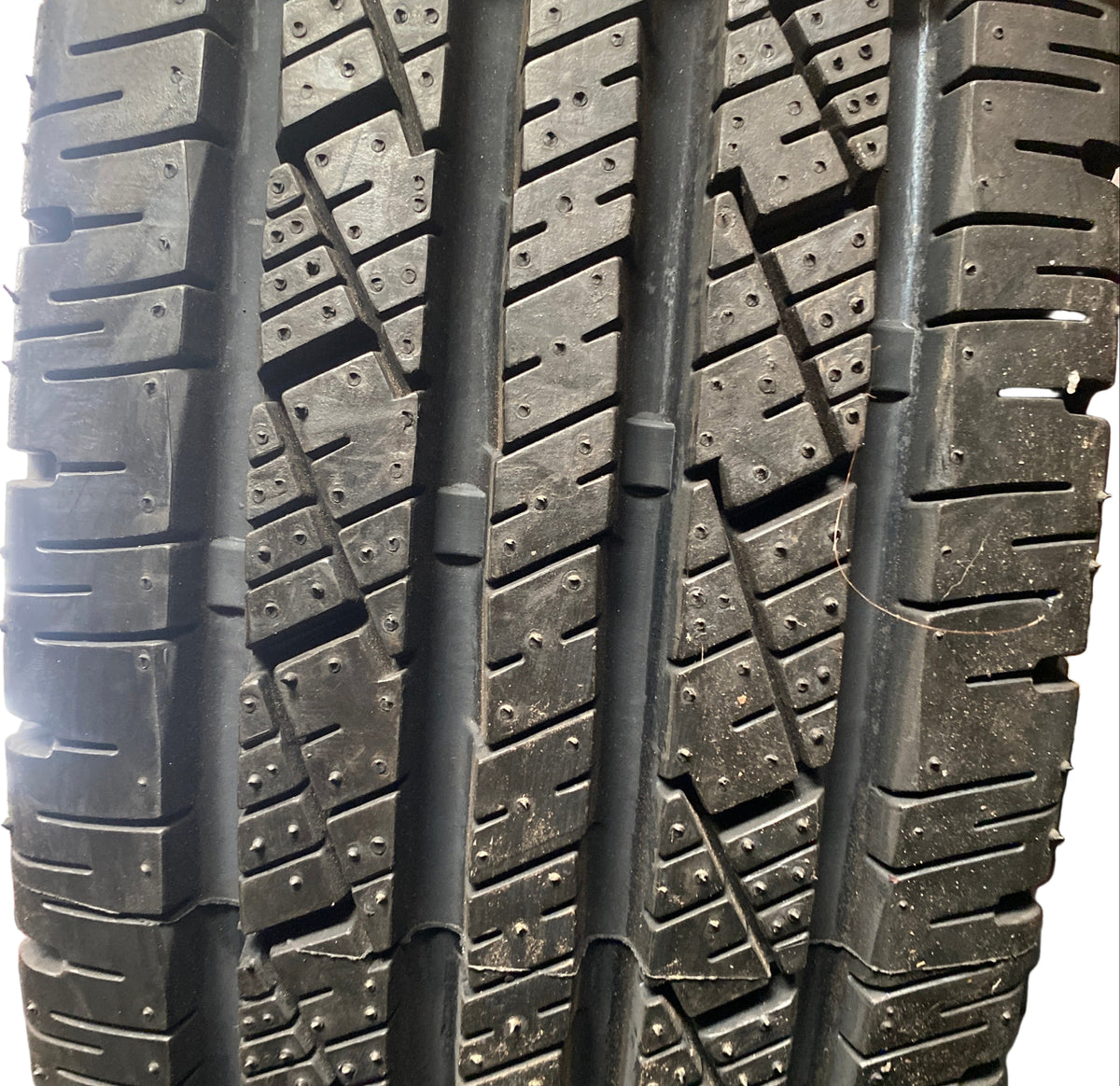 CROSSWIND LTR L780 BSW LT 215 85 16 115Q  HIGHWAY  TIRE CD01121856E