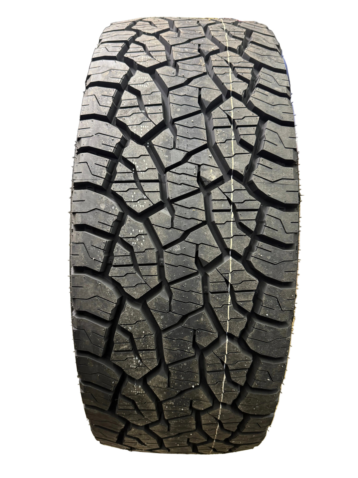 KUMHO ROAD VENTURE AT52 BSW LT 315 70 17 121/118S 10PLY ALL TERRAIN TIRE 2290013