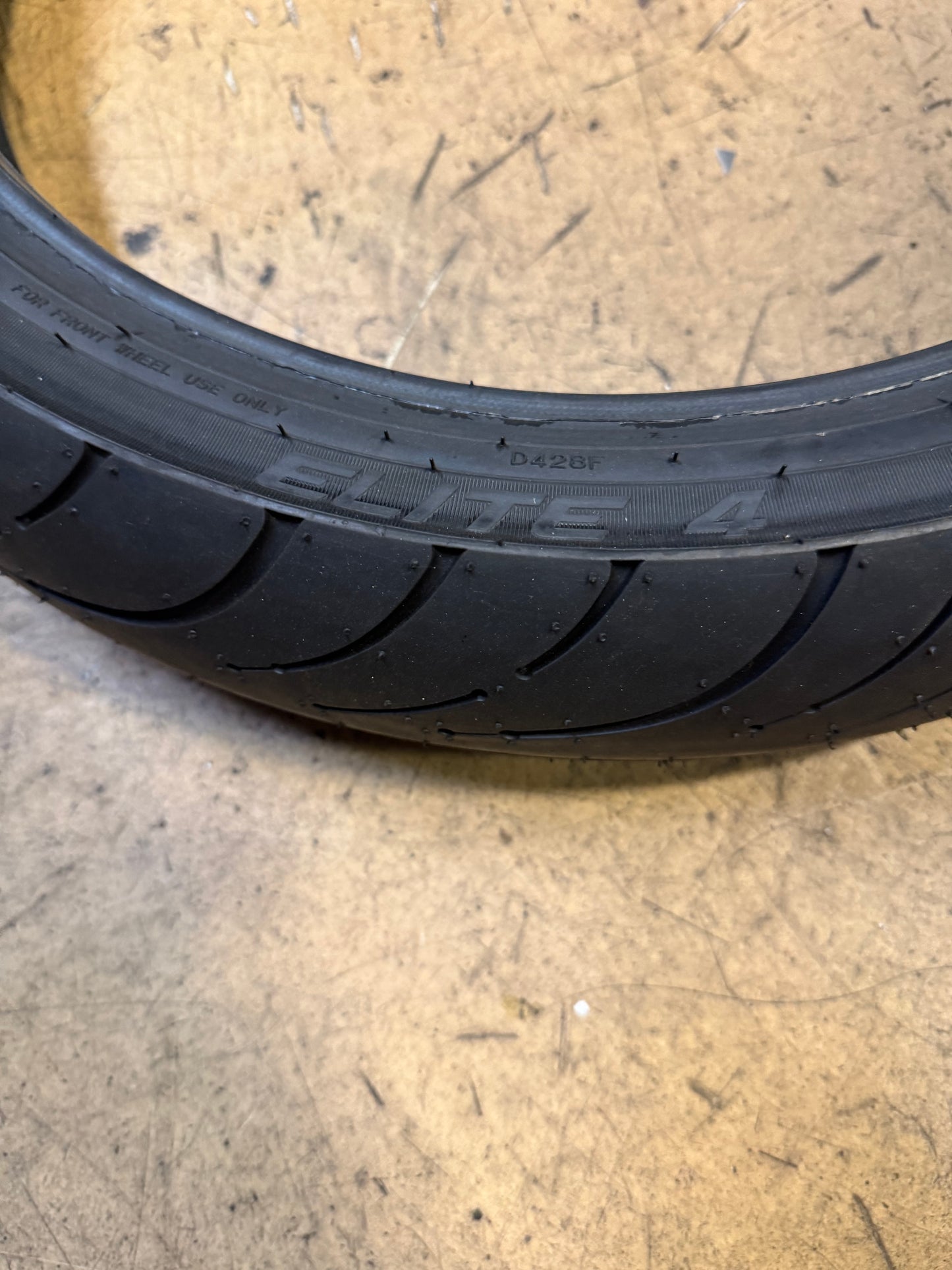 DUNLOP ELITE 4 BSW 130 70 18 63H FRONT MOTORCYLE TIRE 45119478