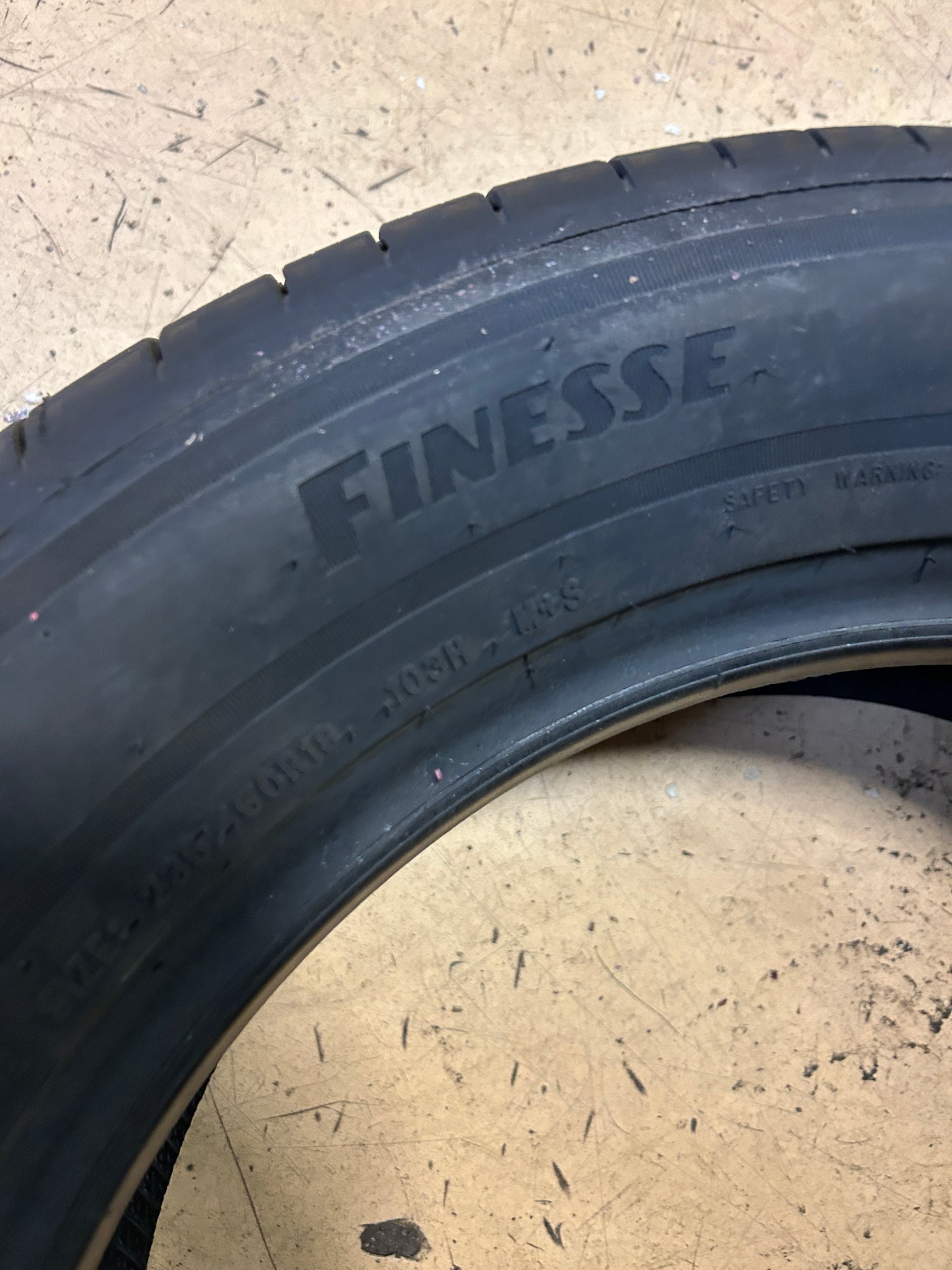 GOODYEAR ASSURANCE FINESSE BSW P 235 60 18 103H ALL SEASON TIRE 681815630