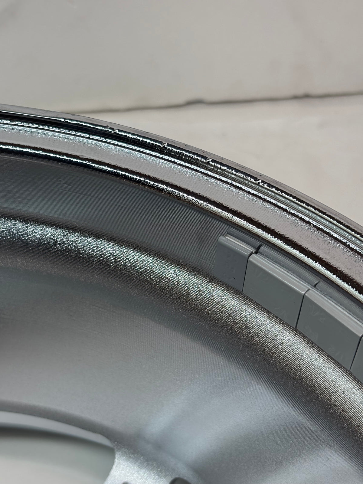 RIDLER CUSTOM WHEELS 606 CHROME WHEEL WITH ALLOY STEE 18 X 8 5x4.75 0 MM OFFSET
