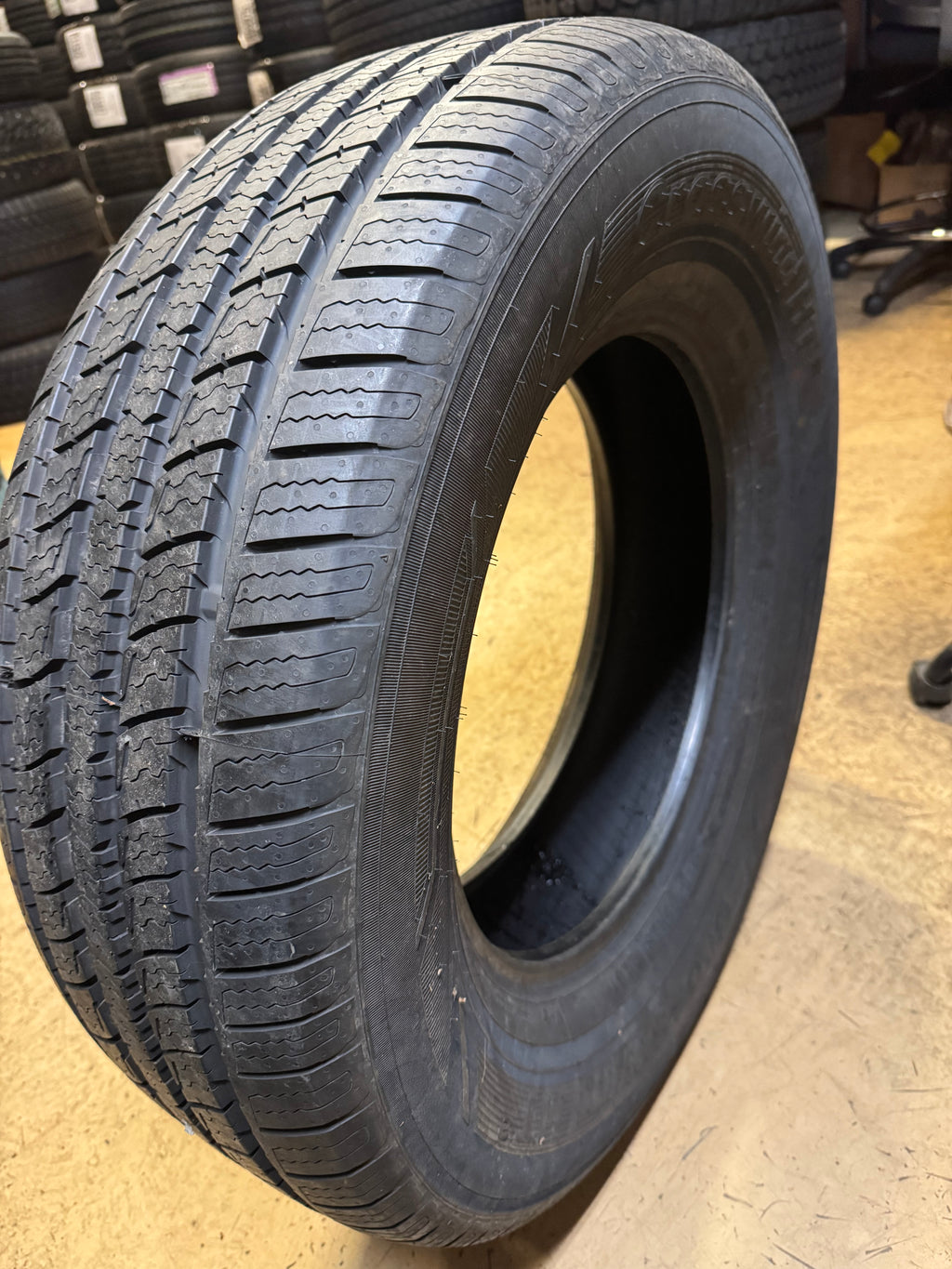LINGLONG CROSSWIND HT2 BSW P 275 65 18 116T XL ALL SEASON TIRE CHT95