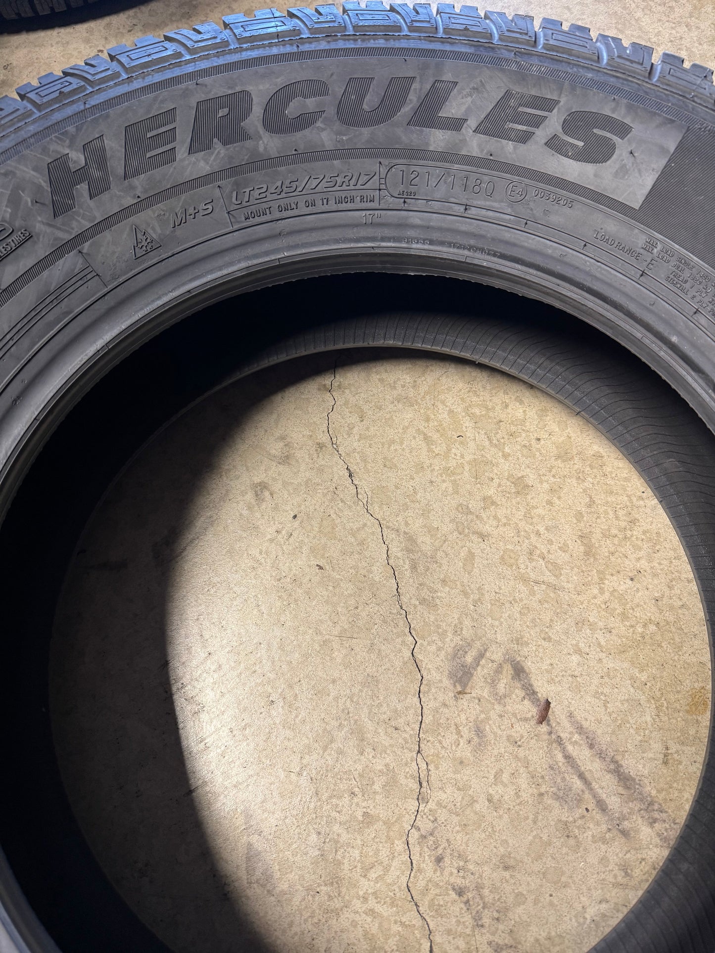 NOS HERCULES AVALANCHE TT BSW LT 245 75 17 121/118Q 10PLY HIGHWAY TERRAIN TIRE 01775
