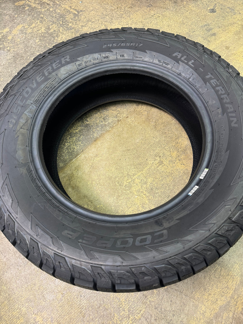 COOPER DISCOVERER ALL-TERRAIN BSW P 245 65 17 111T XL TIRE 171134014