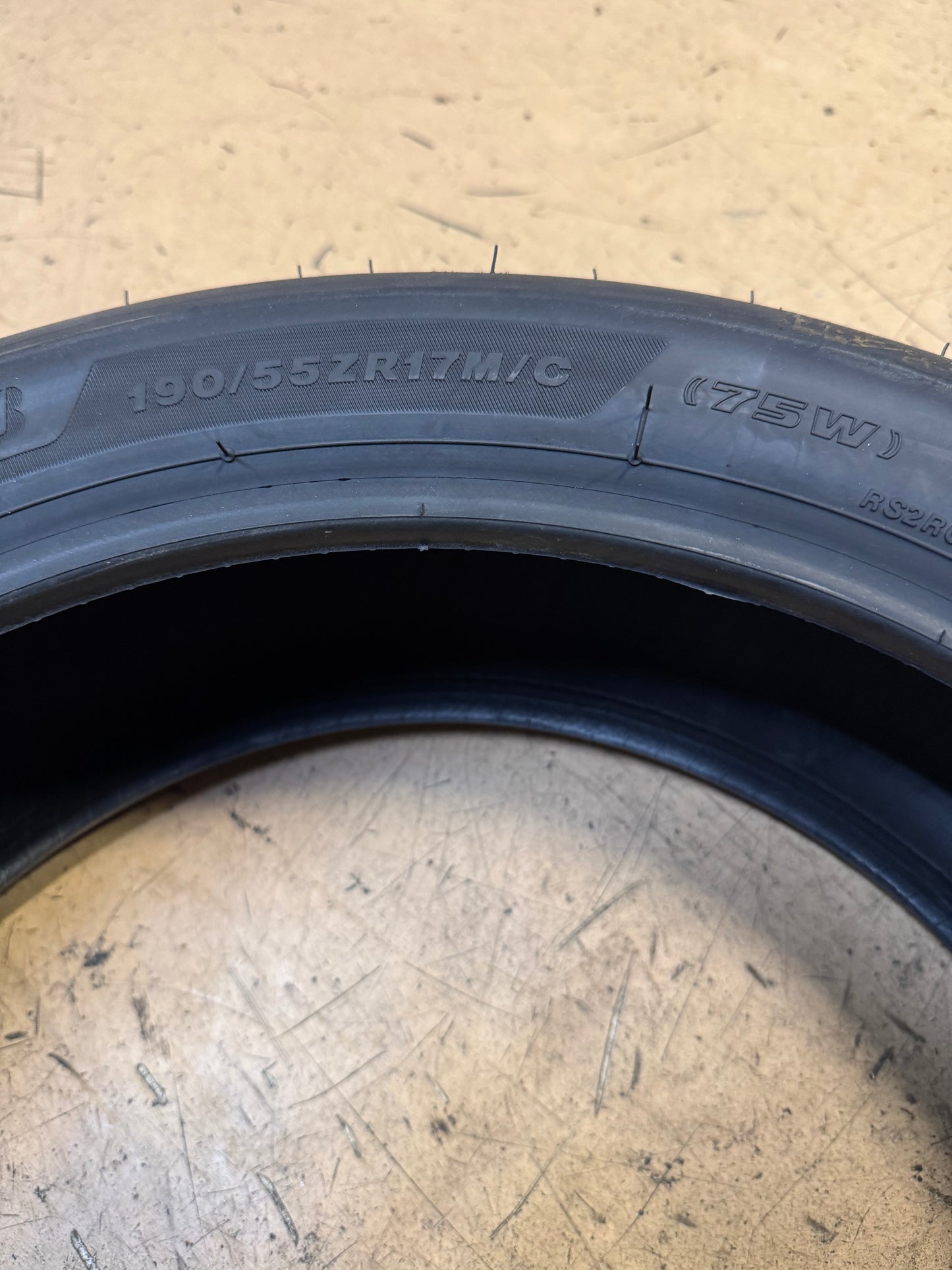 BRIDGESTONE BATTLAX RS12 BSW 190 55 17 75W REAR MOTORCYCLE TIRE 21250