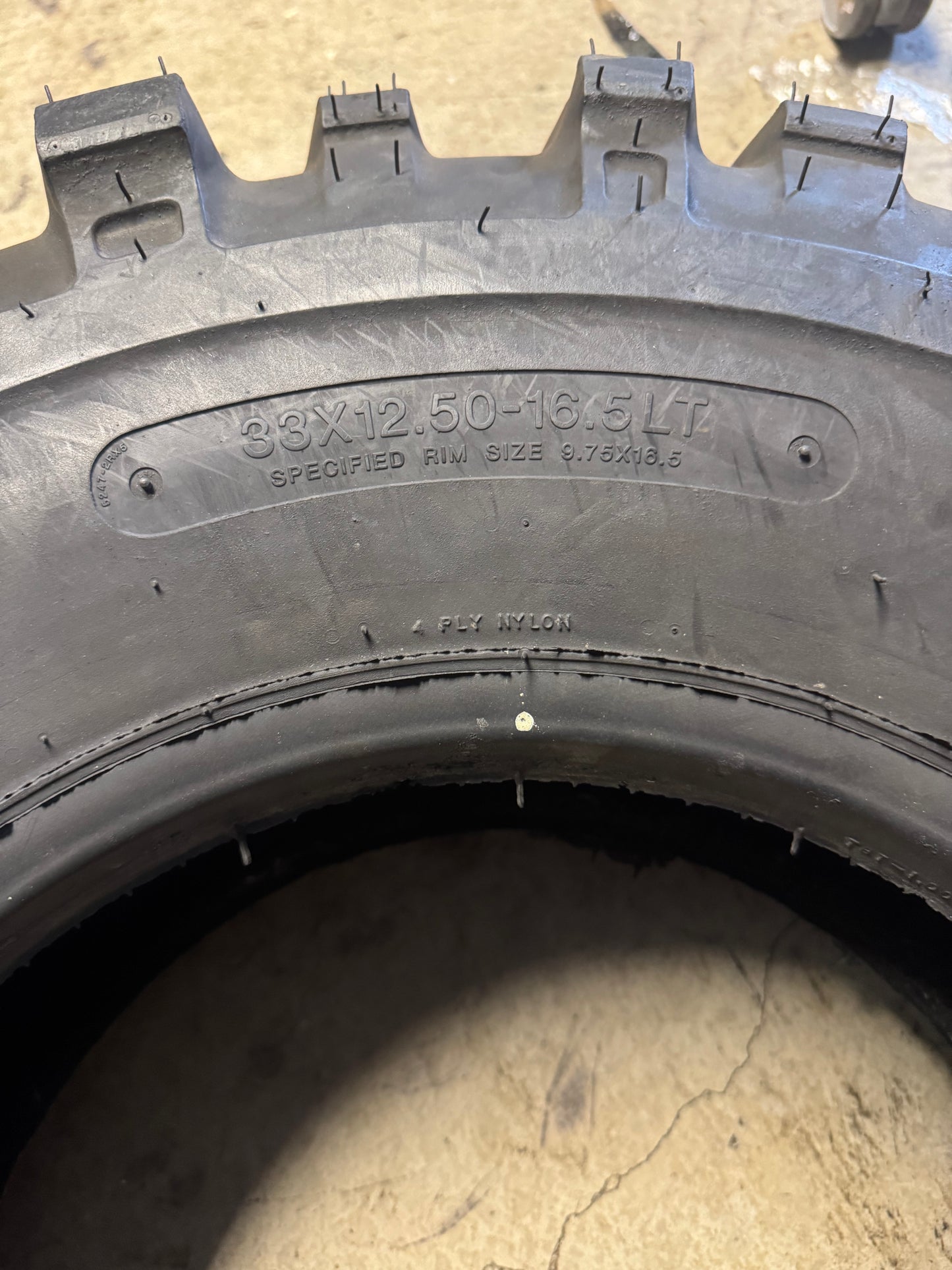 INTERCO SUPER SWAMPER TSL BSW LT 33 12.5 16.5 8PLY MUD TERRAIN TIRE SAM19