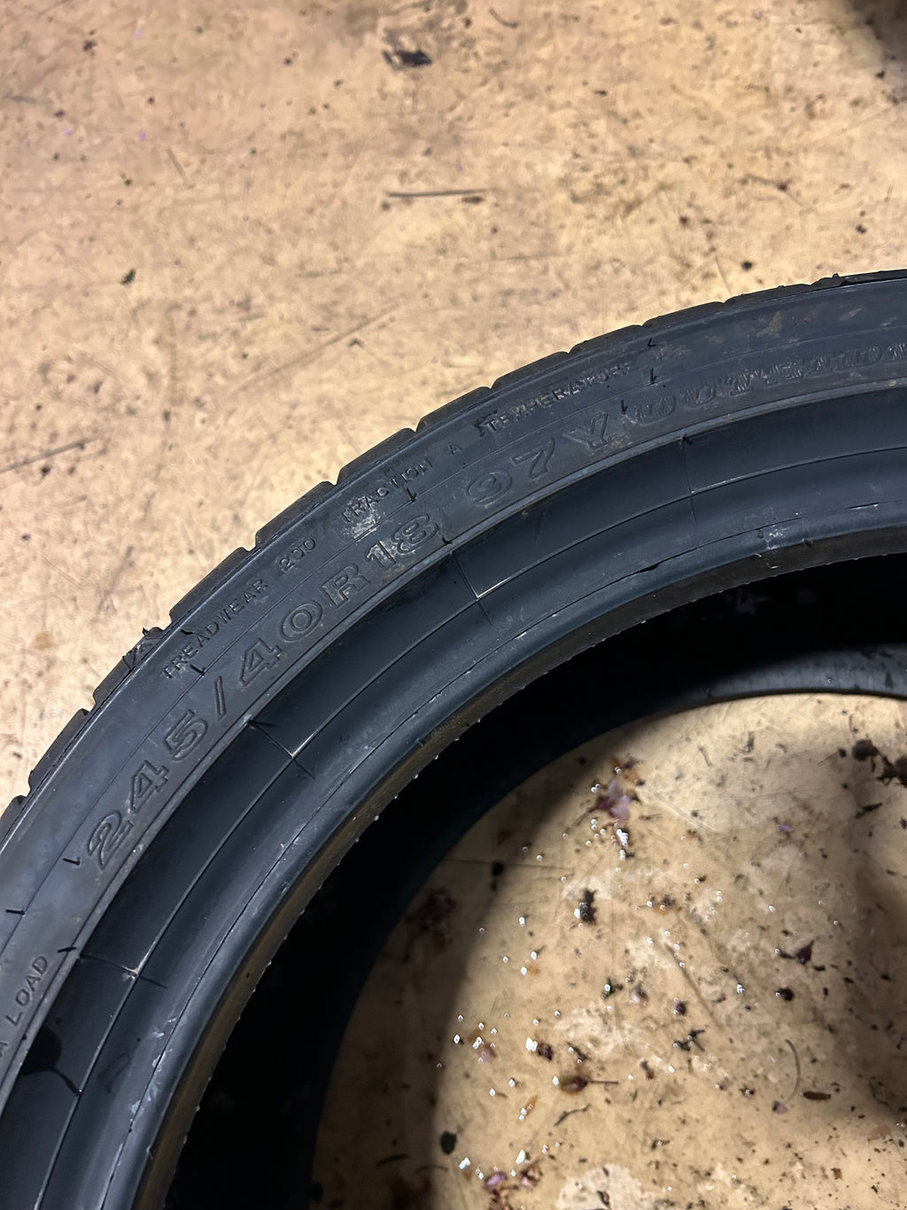 DUNLOP SP SPORT MAXX GT600A BSW P 245 40 18 97Y XL UHP TIRE 57000200