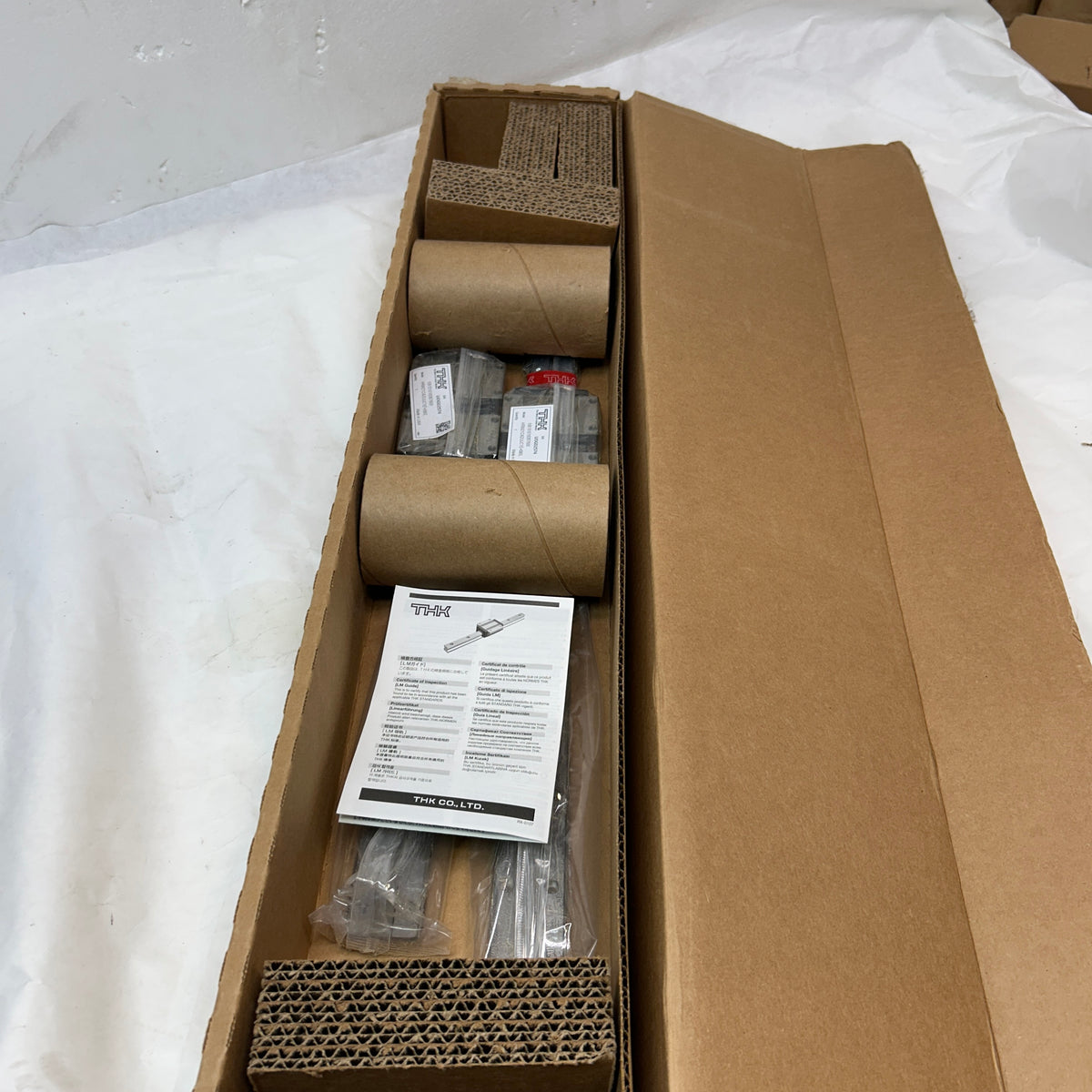 THK AMERICA INC LINEAR GUIDE BLOCKS & RAILS  HRW21CA2UU1E+580L