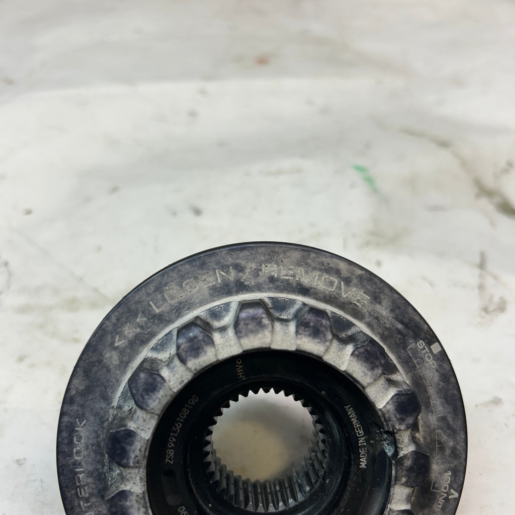 USED PORSCHE CENTER WHEEL LOCK 991 361 081 90
