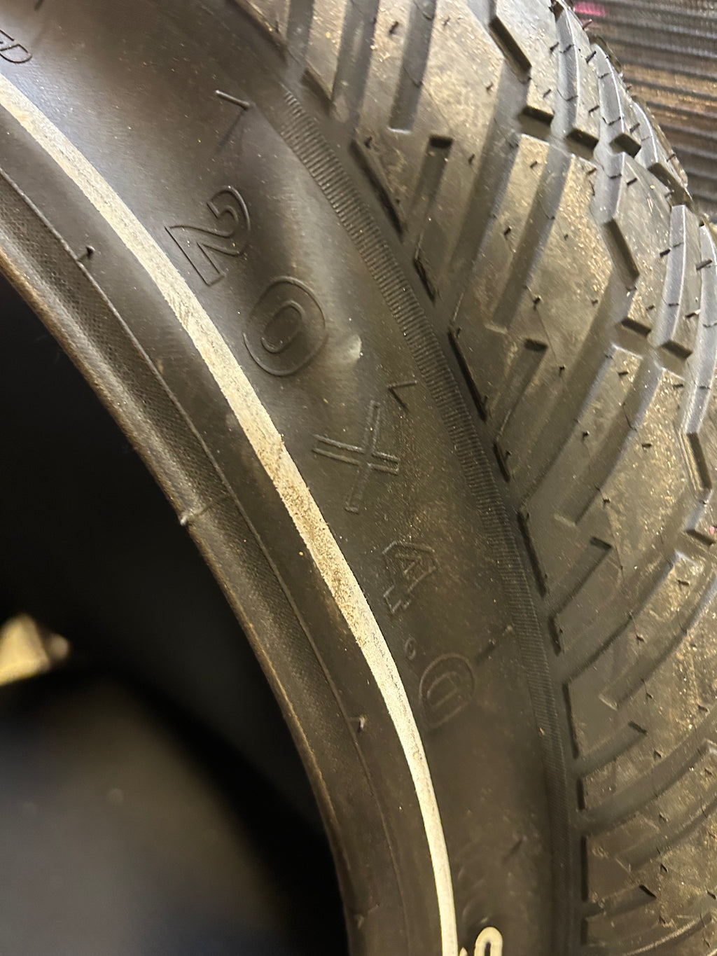 SERFAS VOLTAGE REFLECTIVE 20 4 EBIKE TIRE EVLT2040