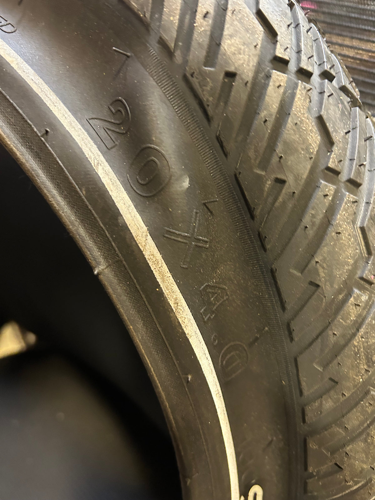 SERFAS VOLTAGE REFLECTIVE 20 4 EBIKE TIRE EVLT2040