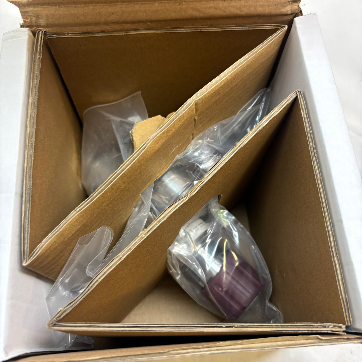 PROSPEC BY LINDE GAS REGULATOR MAX 300PSI MODEL PRS40323301 SERIAL:11091337