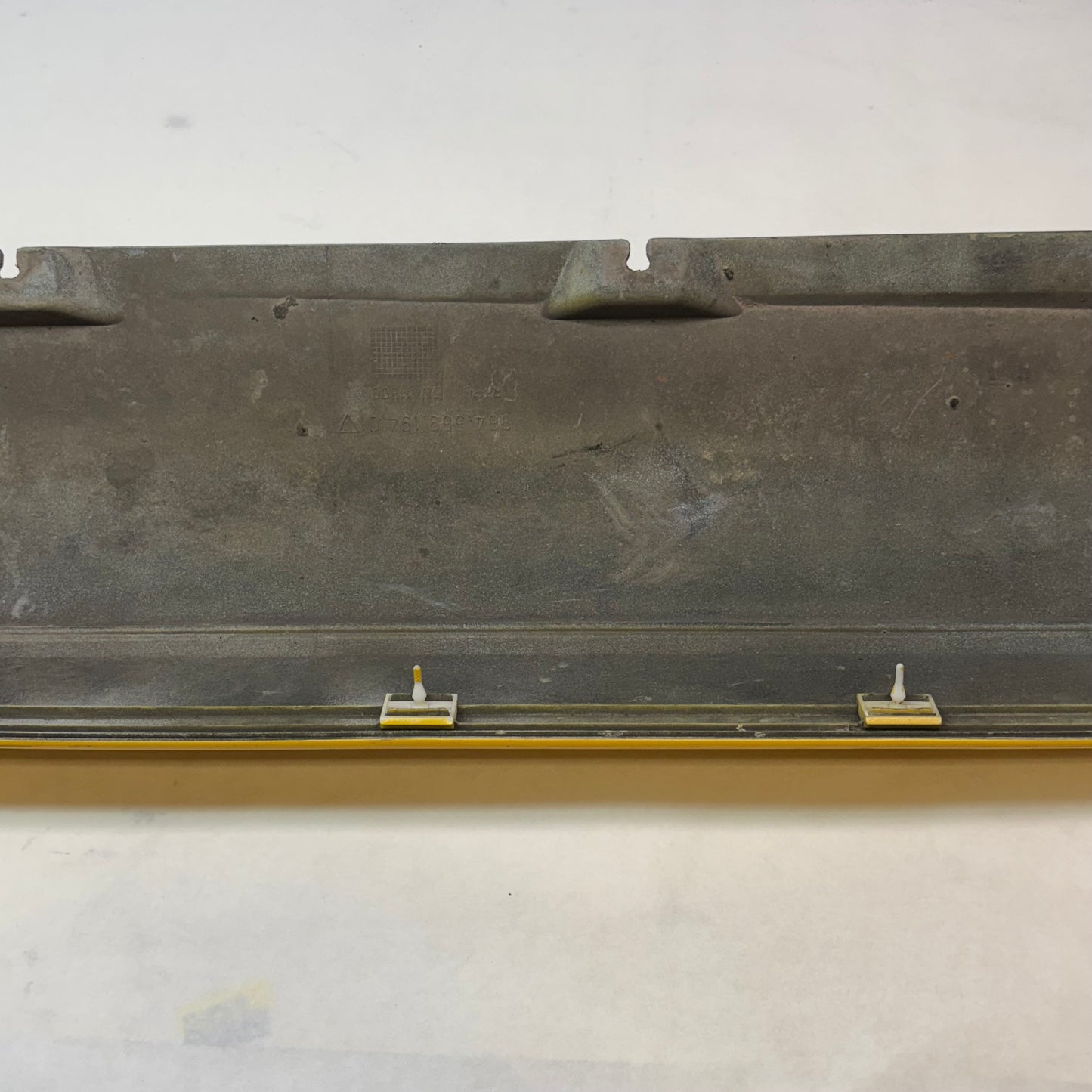 GENUINE PORSCHE RH ROCKER PANEL SPEED YELLOW 964 89-93
