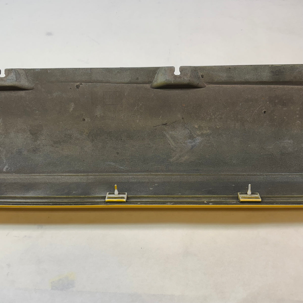 GENUINE PORSCHE RH ROCKER PANEL SPEED YELLOW 964 89-93