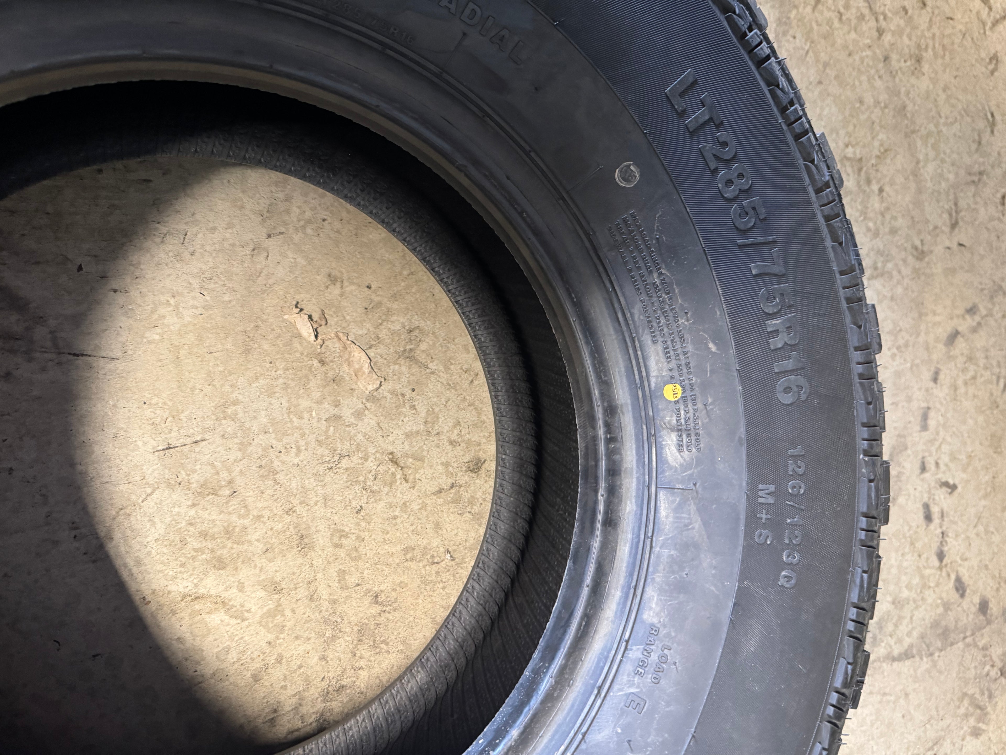 GLADIATOR QR900-M/T BSW LT 285 75 16 126/123Q 10PLY MUD TERRAIN TIRE 1932256783
