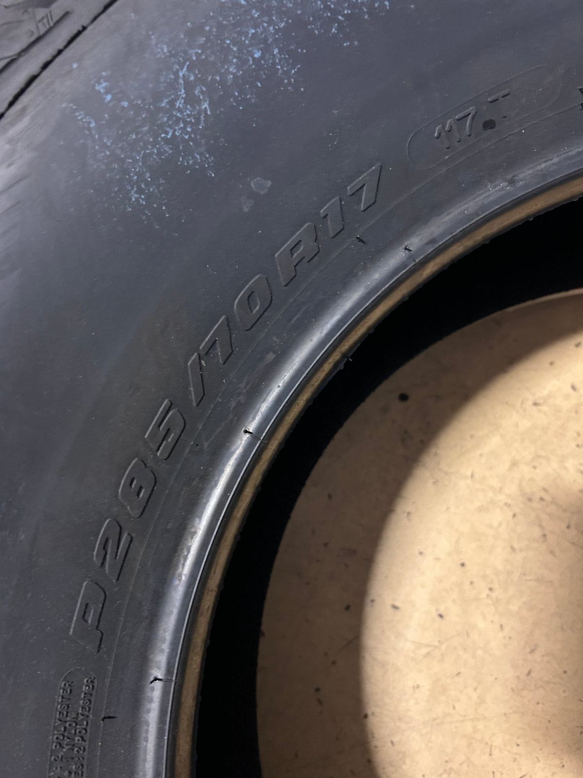 BFGOODRICH TRAIL-TERRAIN T/A PLUS OWL P 285 70 17 117T  ALL TERRAIN TIRE 43051
