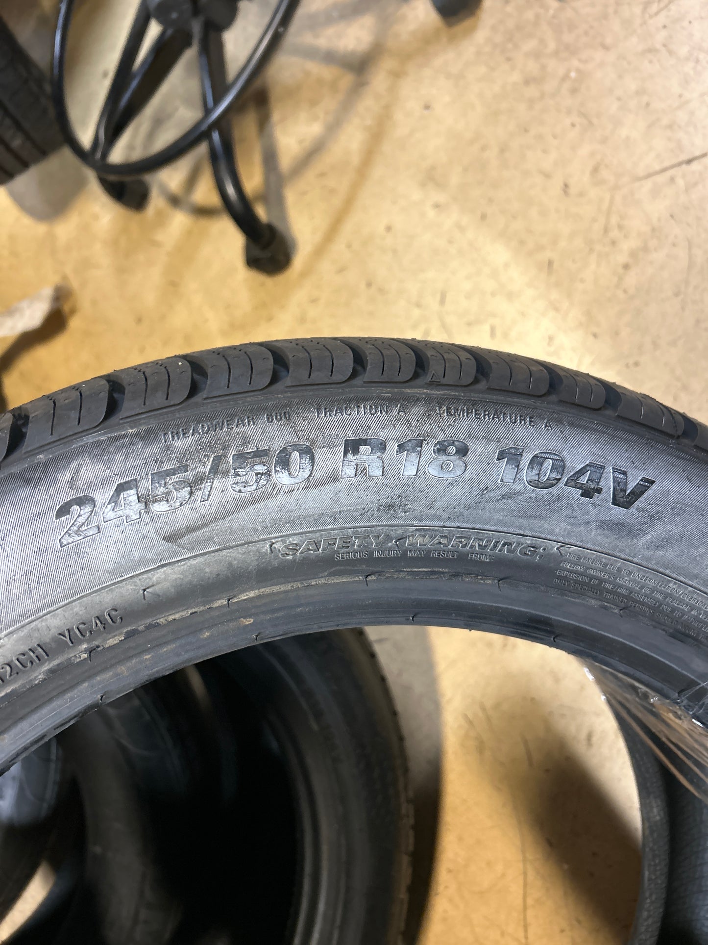 NOS BLEMISHED KUMHO SOLUS TA71 BSW P 245 50 18 104V XL ALL SEASON TIRE 2169803
