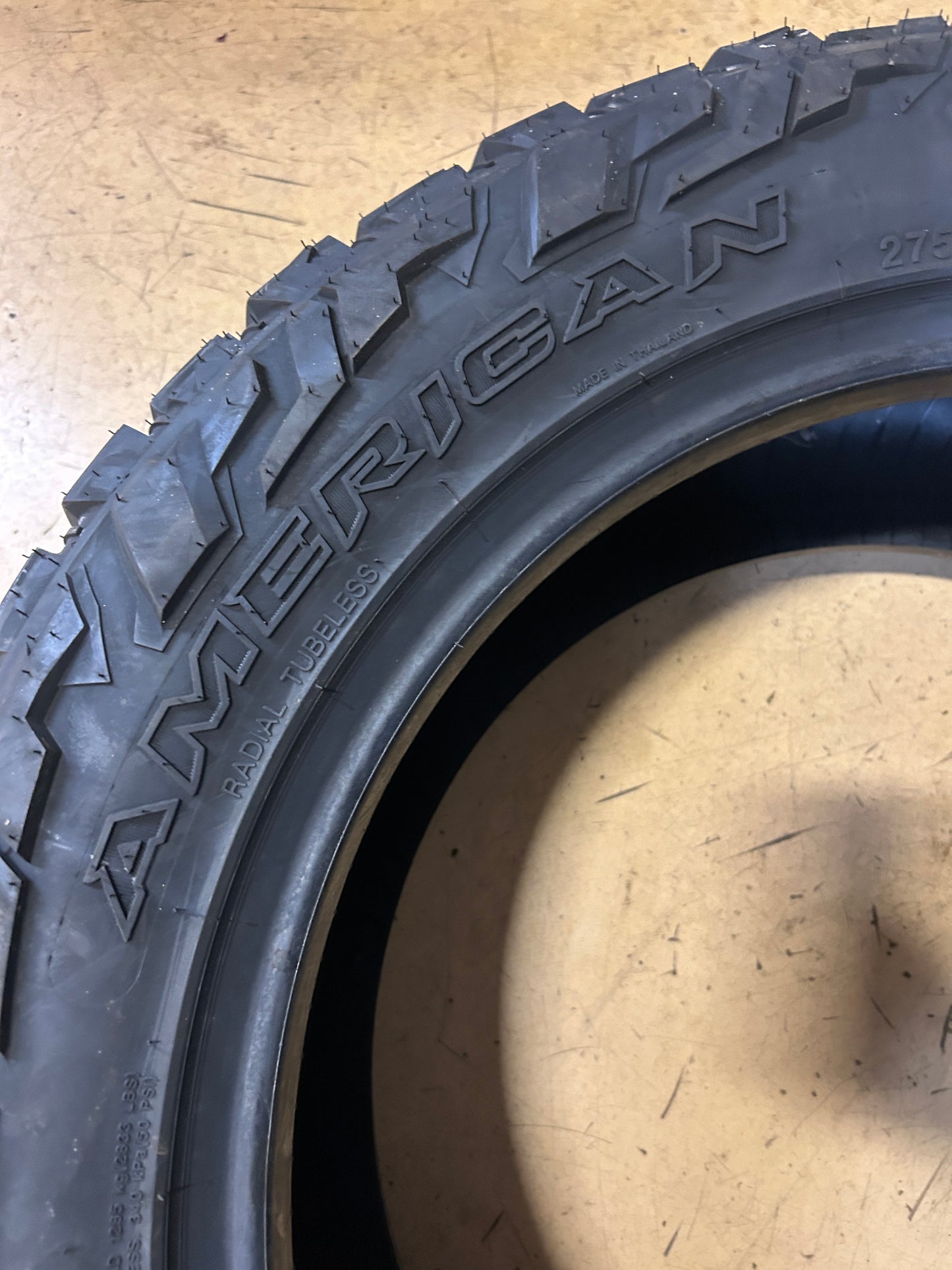 AMERICAN ROAD STAR R/T BSW 275 55 20 117T RUGGED TIRE ARSRT01