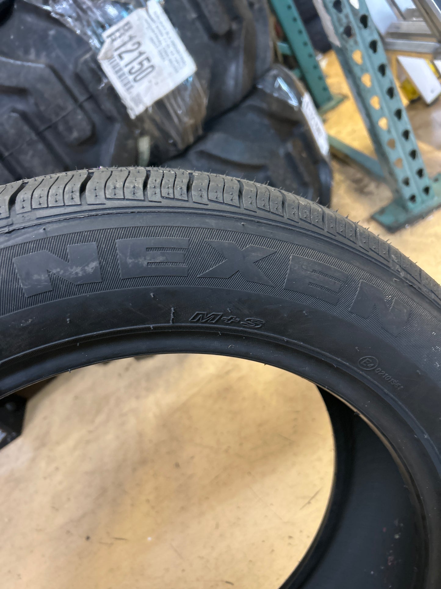 NEXEN N PRIZ AH5 BSW P 215 55 17 94H ALL SEASON TIRE 15149NXK