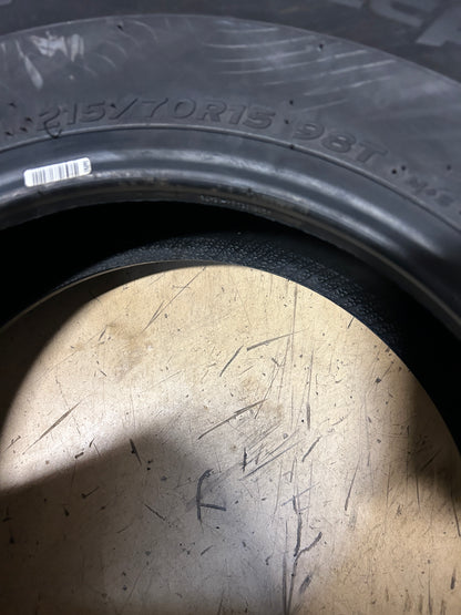 NOS HANKOOK WINTER ICEPT IZ2 BSW P 215 70 15 98T WINTER TIRE 1020114