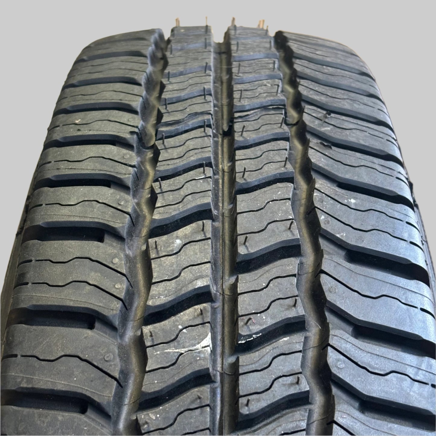 MICHELIN AGLIS CROSSCLIMATE LT 215 85 16 115/112R LRE 10PLY ALL WEATHER TIRE 80033