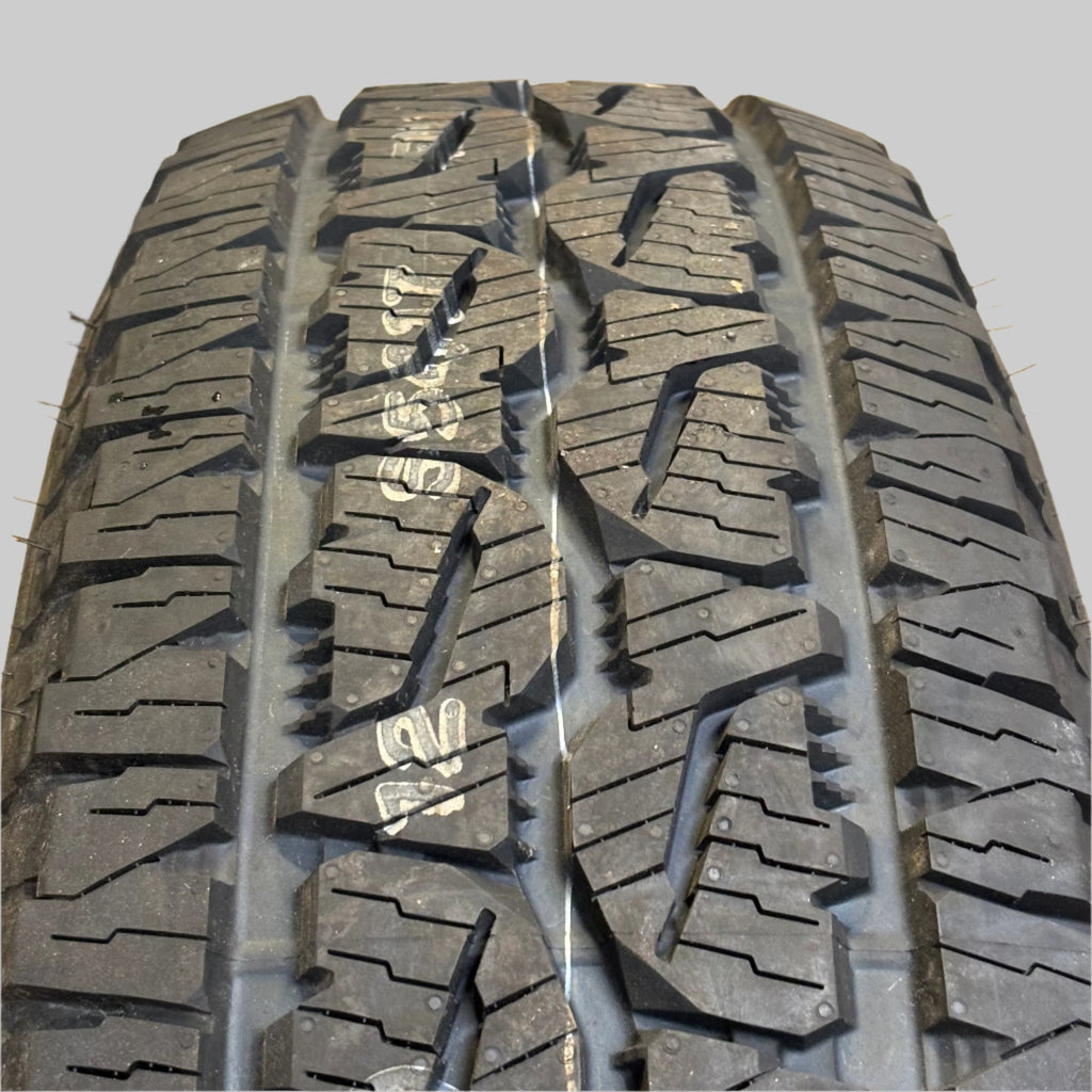 BRIDGESTONE DUELER AT REVO 3 WL 265 70 18 114T SL ALL TERRAIN TIRE 000040