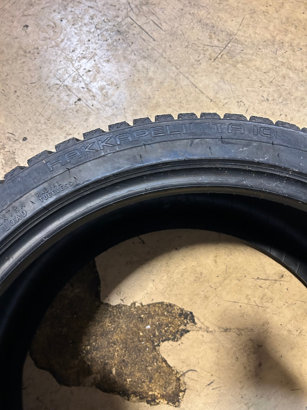 2 NOKIAN HAKKAPELIITTA 10 EV STUDDED BSW P 245 40 19 98T XL WINTER TIRE TS32453