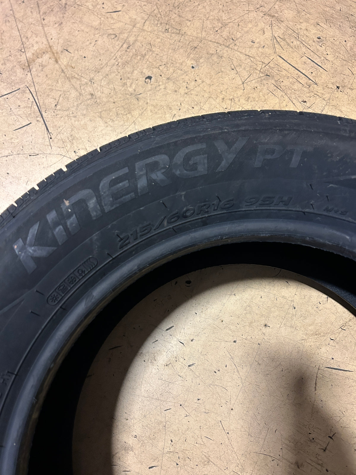 HANKOOK KINERGY PT BSW P 215 60 16 95H ALL SEASON TIRE 1023419