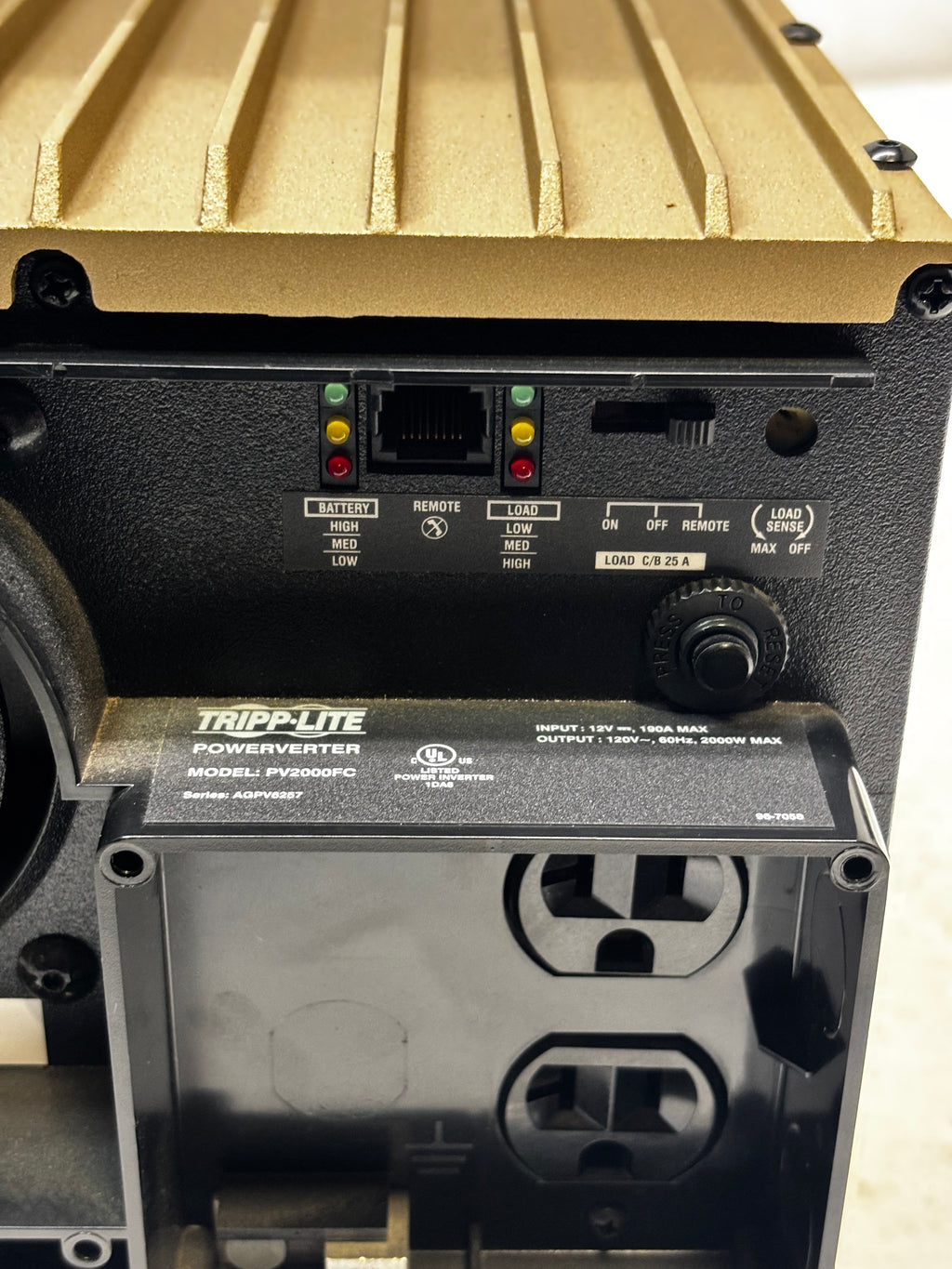 TRIPP LITE PV2000FC POWERVERTER PLUS 2000W INDUSTRIAL STRENGTH INVERTER 2 5-15R