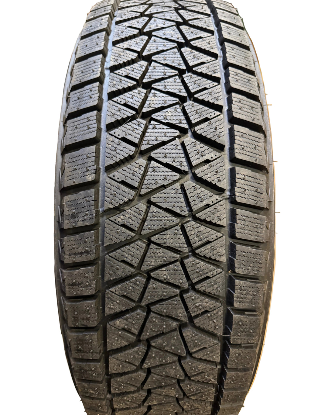 BRIDGESTONE BLIZZAK DM-V2 BSW P 235 65 19 109S XL WINTER TIRE 004315