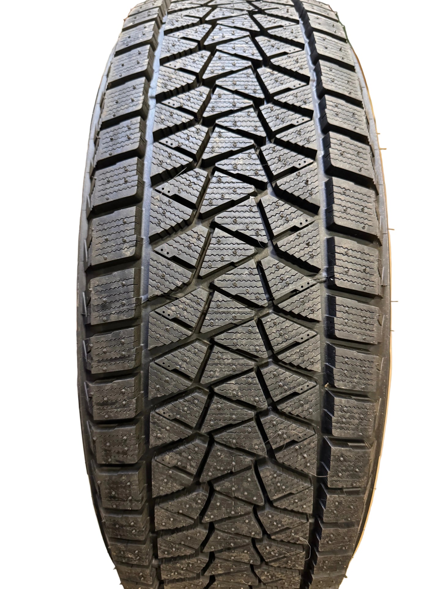 BRIDGESTONE BLIZZAK DM-V2 BSW P 235 65 19 109S XL WINTER TIRE 004315