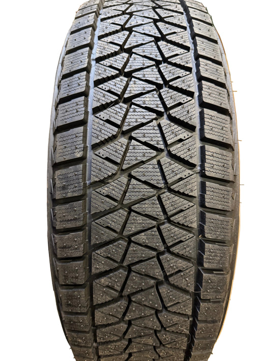 BRIDGESTONE BLIZZAK DM-V2 BSW P 235 65 19 109S XL WINTER TIRE 004315